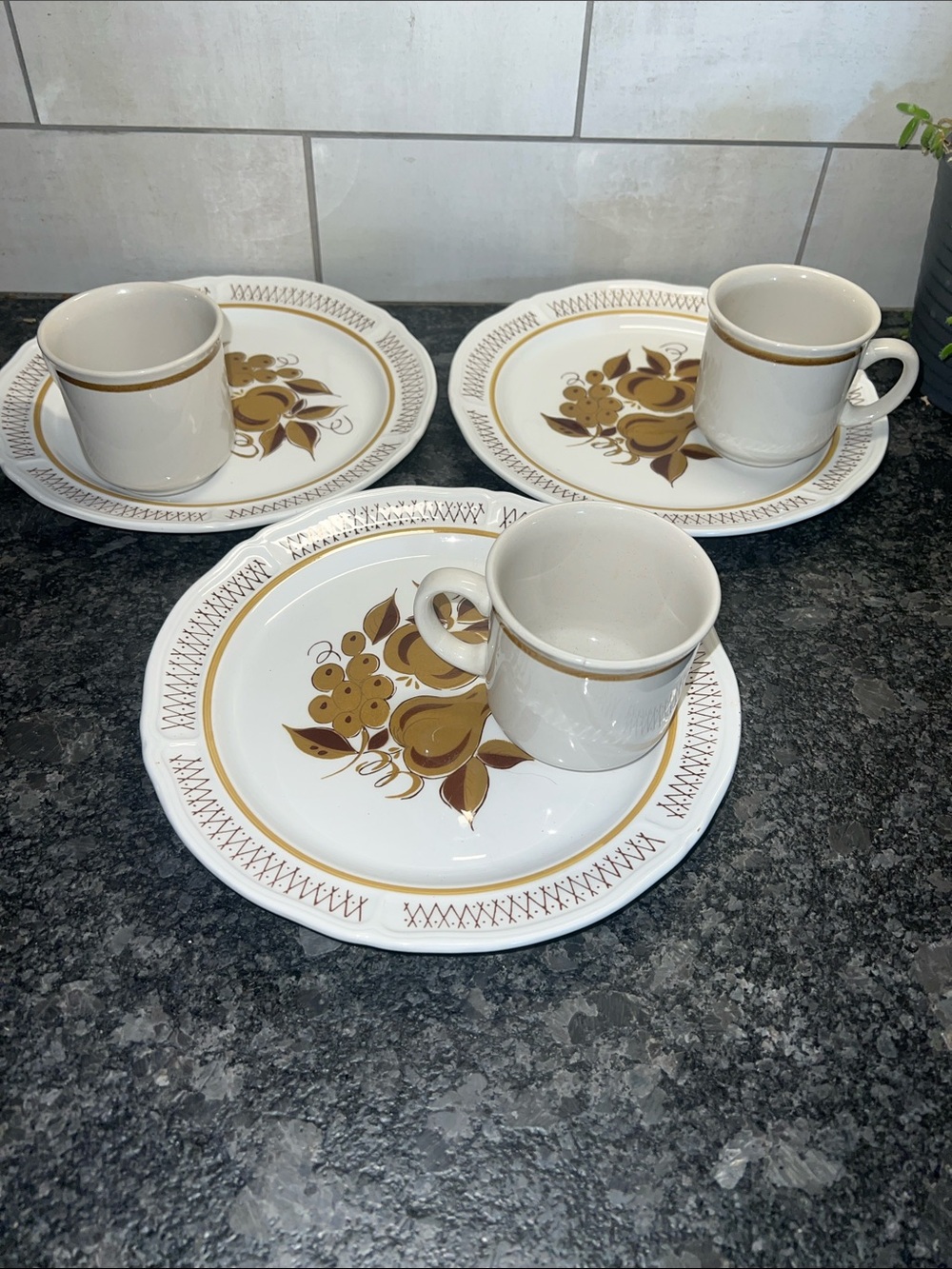 Vintage mid century plate and cup set of 3. ROMANO PATTERN Notch cut out for cup